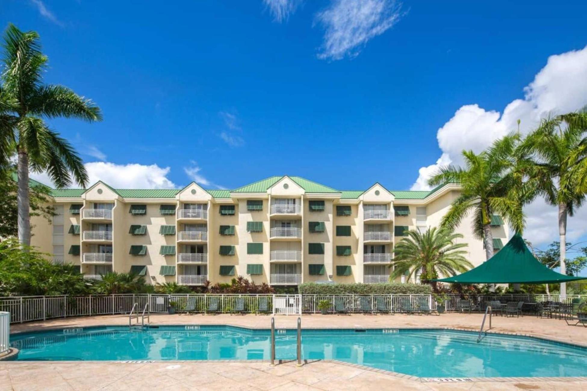 Tortuga Suite At Sunrise Suites Resort - Heated Pool, Hot Tub & Free Parking Ки-Уэст Экстерьер фото